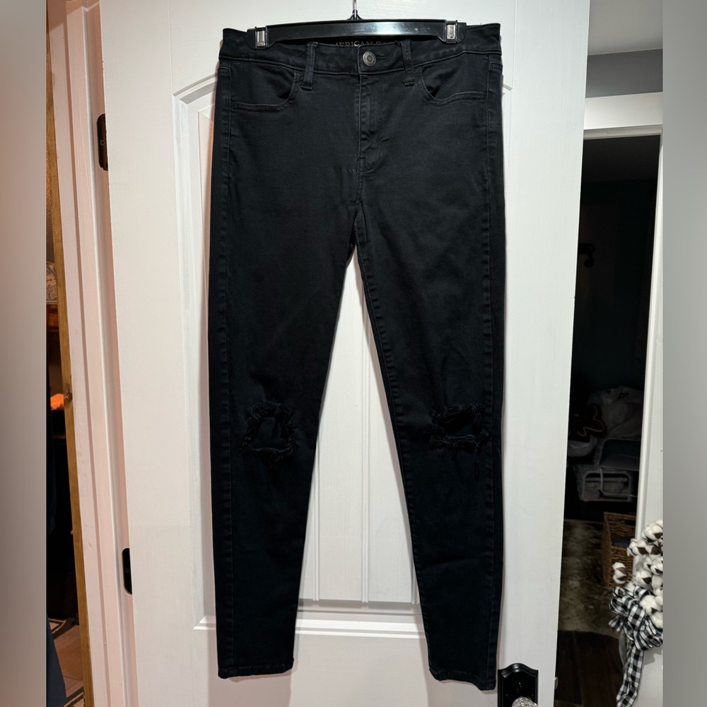 American Eagle Black Distressed Jeggings